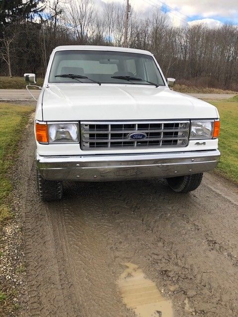 1987 Ford Bronco XLT CUSTOM - photo 3