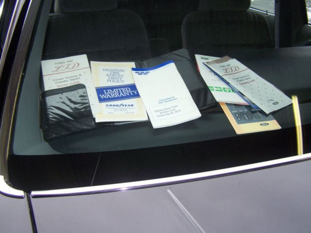 1987 Ford Crown Victoria Ltd - photo 3