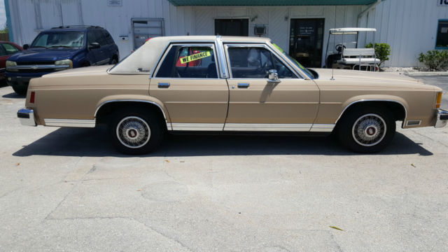 1987 Ford Crown Victoria - photo 8