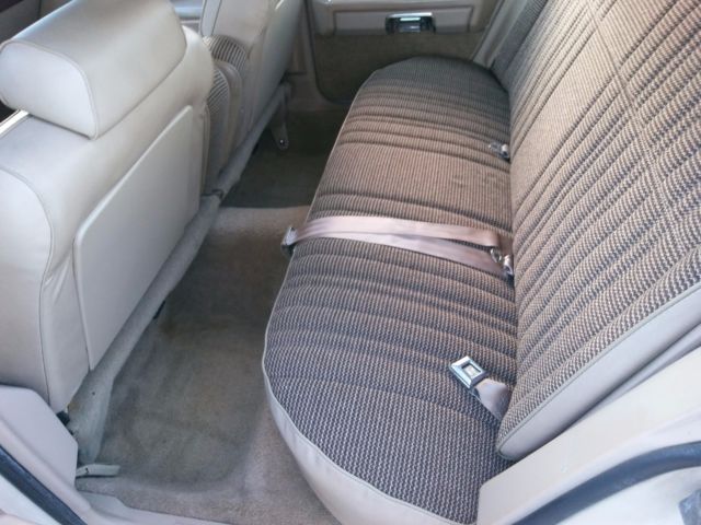 1987 Ford Crown Victoria - photo 9