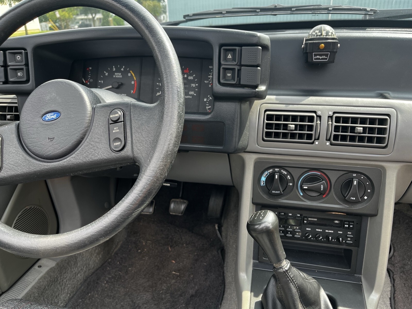 1987 Ford Mustang GT - photo 12