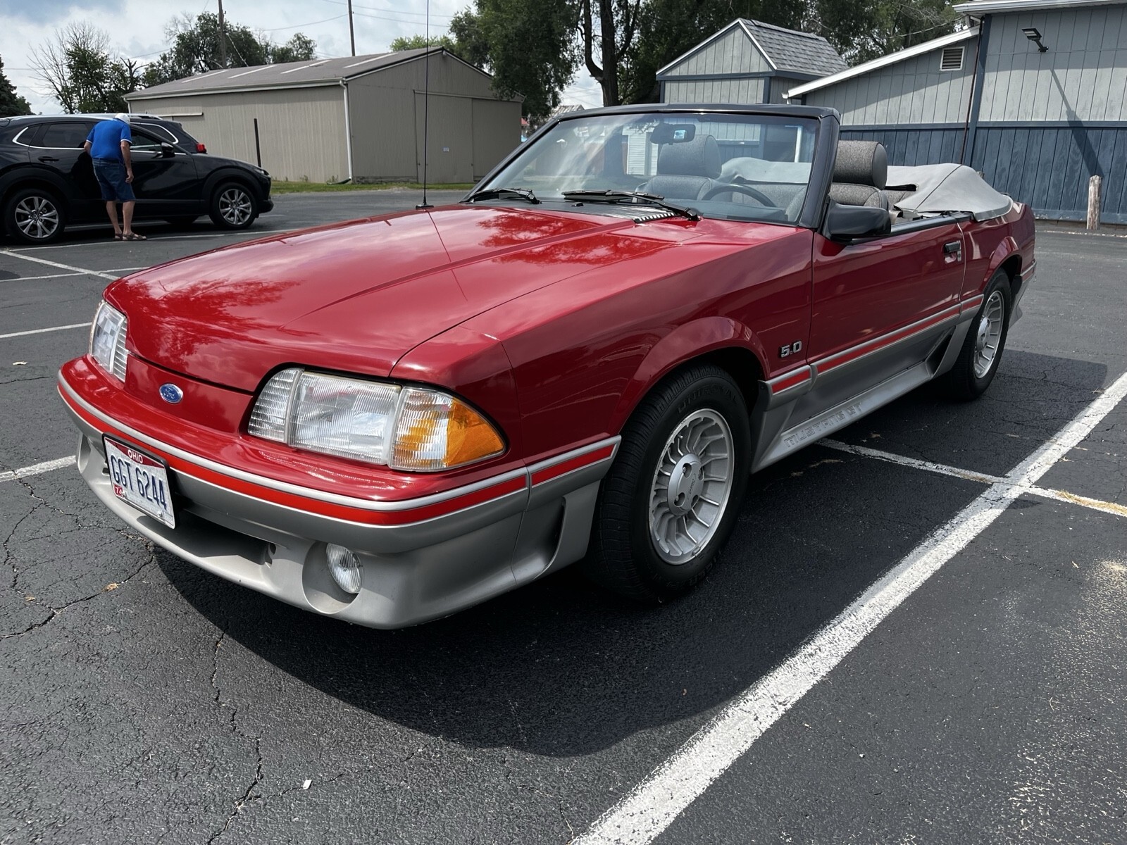 1987 Ford Mustang GT - photo 2