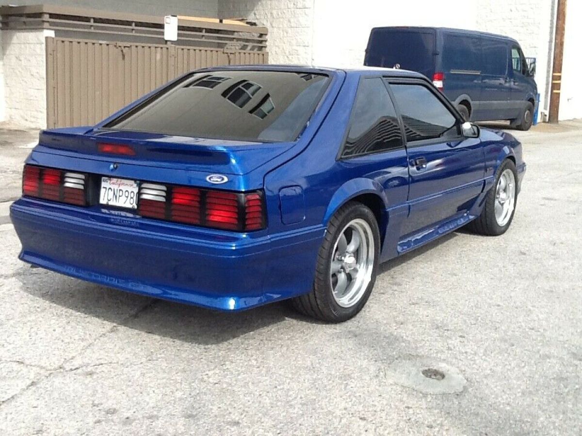 1987 Ford Mustang GT - photo 4