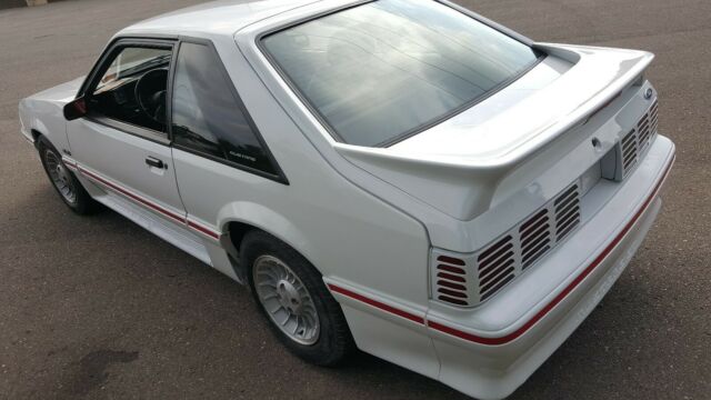 1987 Ford Mustang GT - photo 7