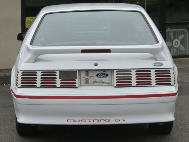 1987 Ford Mustang GT hatchback - photo 11