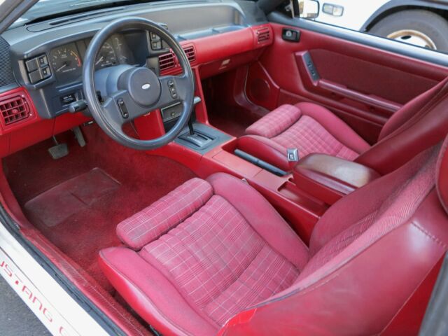 1987 Ford Mustang GT hatchback - photo 13