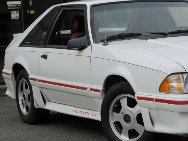 1987 Ford Mustang GT hatchback - photo 9
