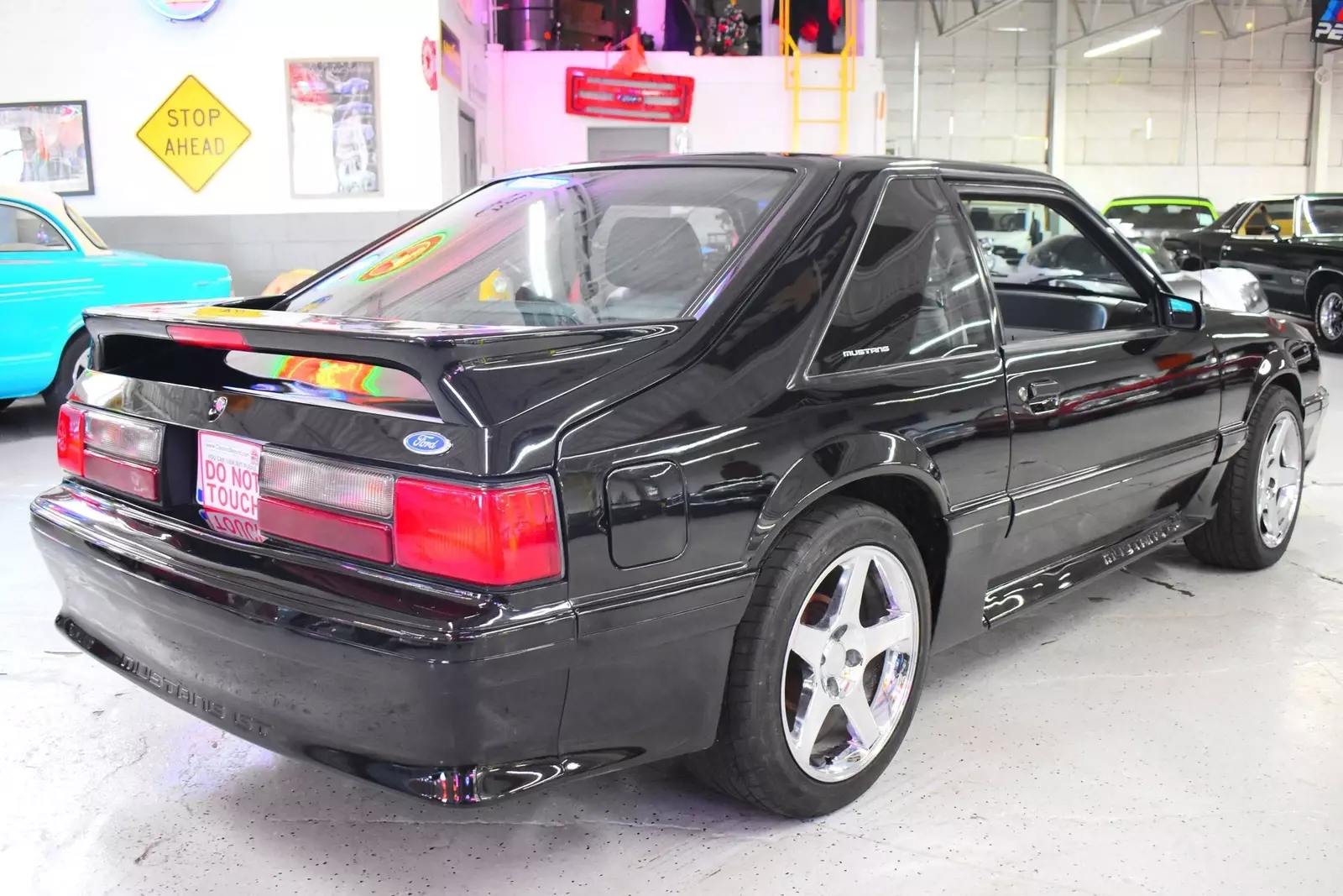 1987 Ford Mustang GT - photo 11