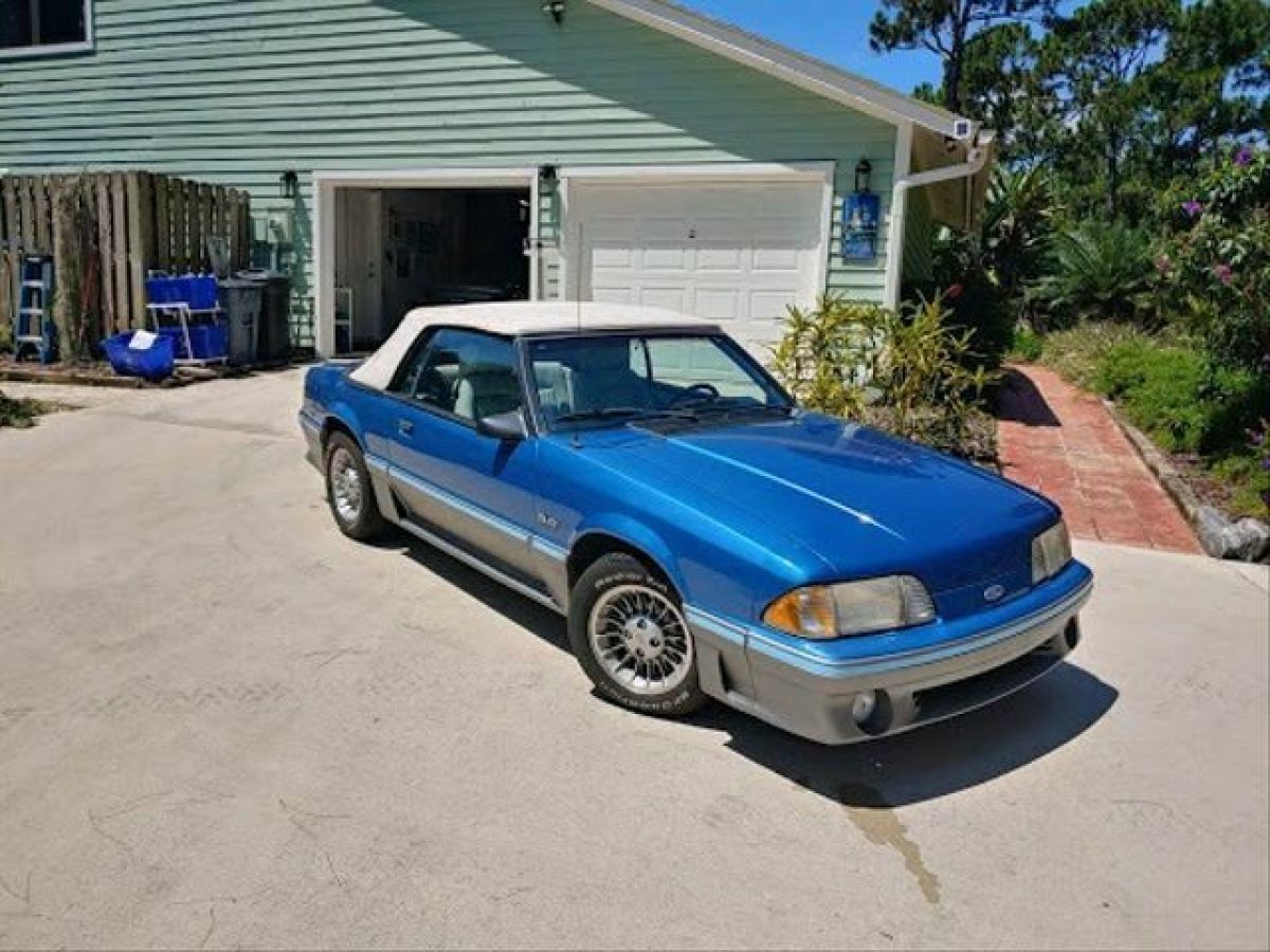 1987 Ford Mustang Convertible - photo 6