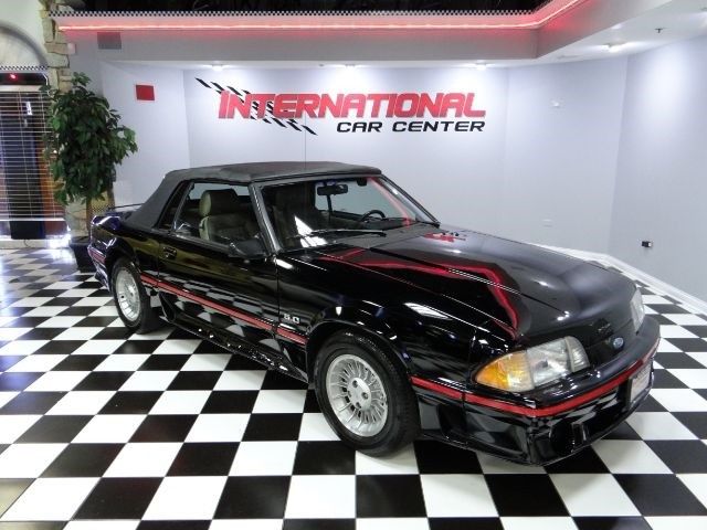 1987 Ford Mustang GT Convertible - photo 2