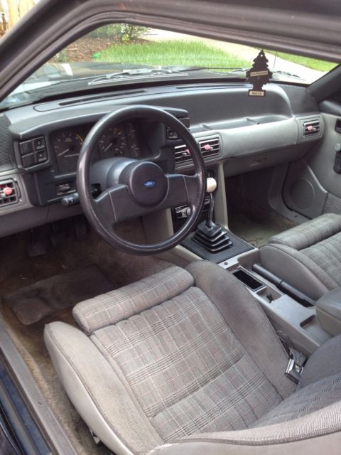 1987 Ford Mustang - photo 2