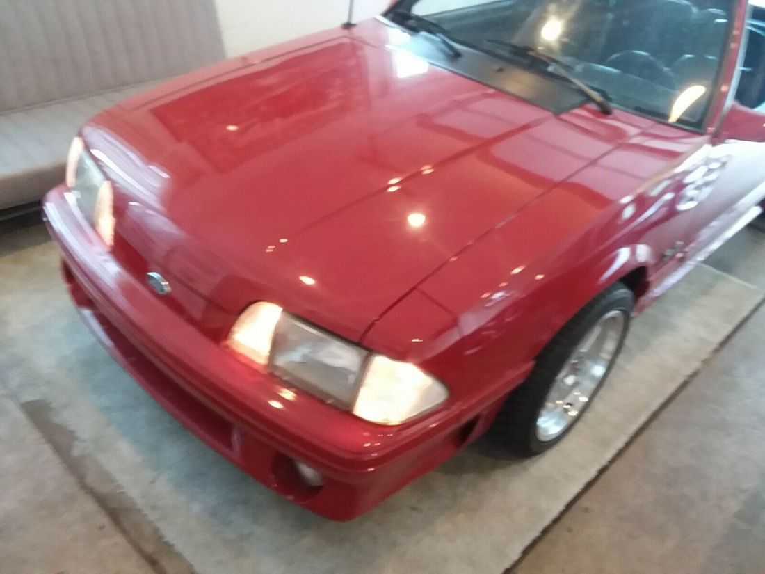 1987 Ford Mustang GT - photo 2