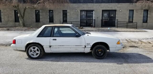 1987 Ford Mustang - photo 4