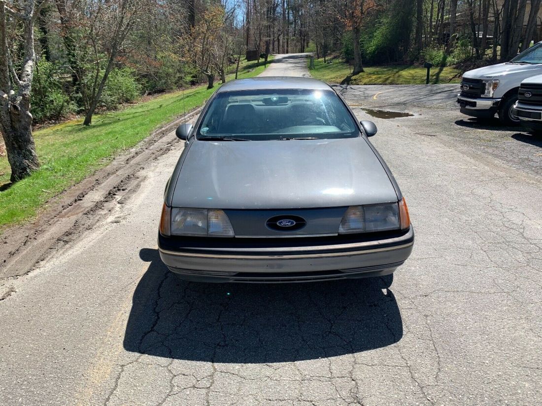 1987 Ford Taurus - photo 5