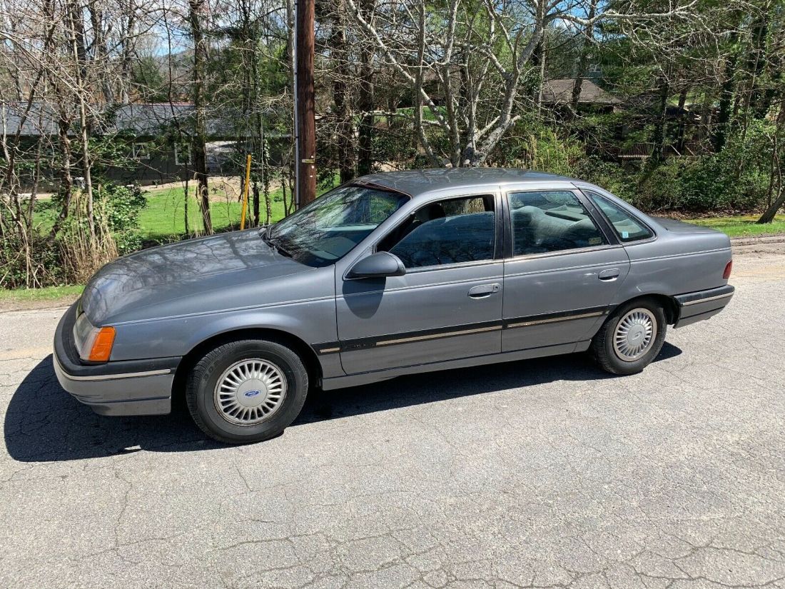 1987 Ford Taurus - photo 6