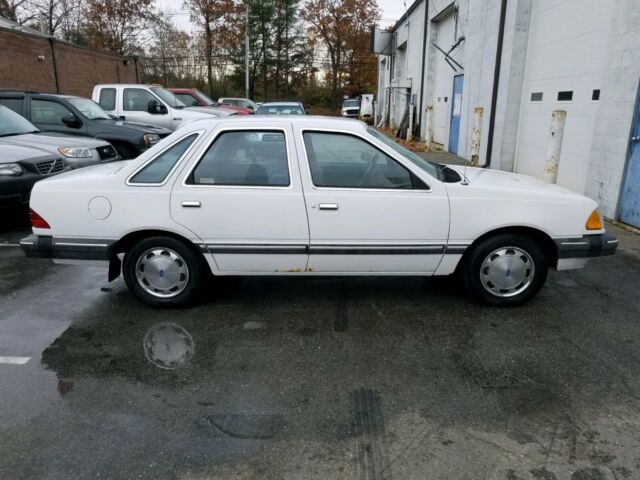 1987 Ford Tempo GL - photo 5