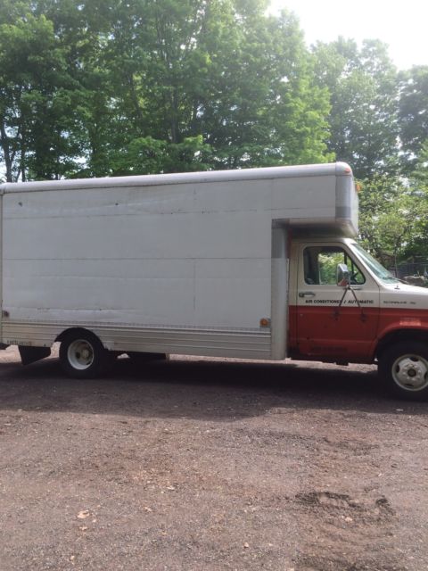 1987 Ford E-Series Van 350 - photo 2