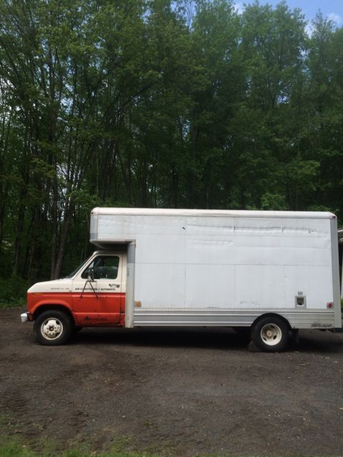 1987 FORD TRUCK E-350 U HAUL UHAUL WITH 17 FOOT BOX AND RAMP 1987 Ford E-Series Van 350