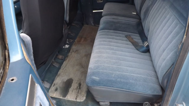 1987 GMC Suburban - photo 12