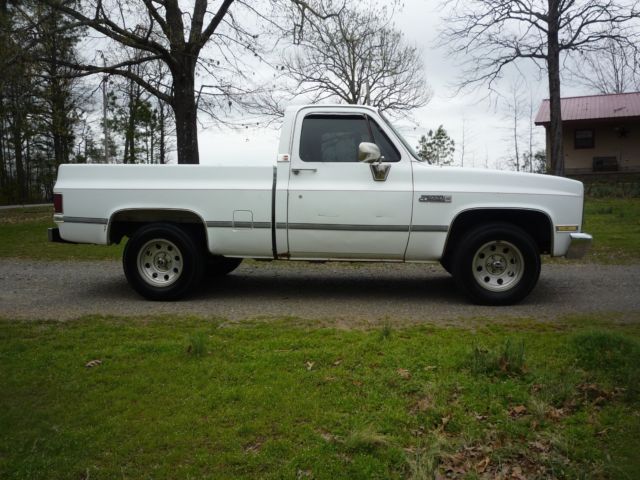 1987 GMC sierra classic Sierra Classic Chevrolet C10 Patina Shop Truck - photo 3