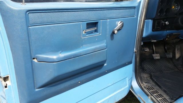 1987 Chevrolet C/K Pickup 2500 Sierra - photo 13