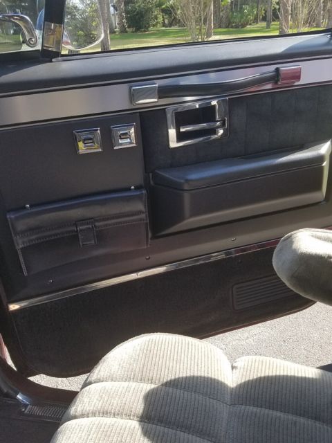1987 GMC Suburban - photo 5
