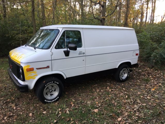 1987 GMC G10 SHORT VAN - photo 8