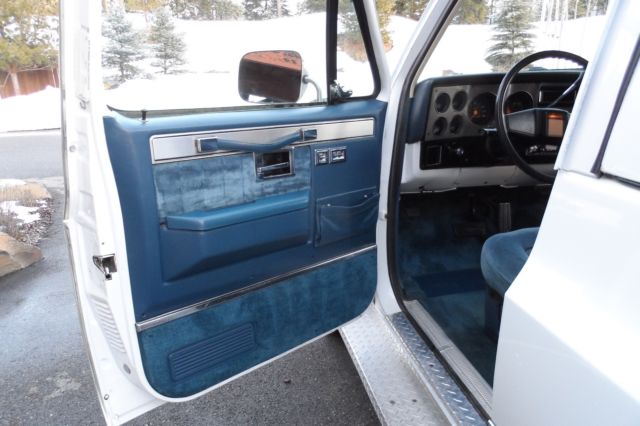 1987 GMC Jimmy One Owner 60k Mile Rust Free Survivor Fully Loaded - photo 13