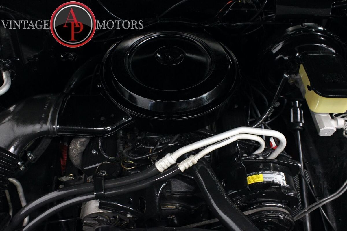 1987 GMC Jimmy Restored 4x4 Crate 350 V8 - photo 3