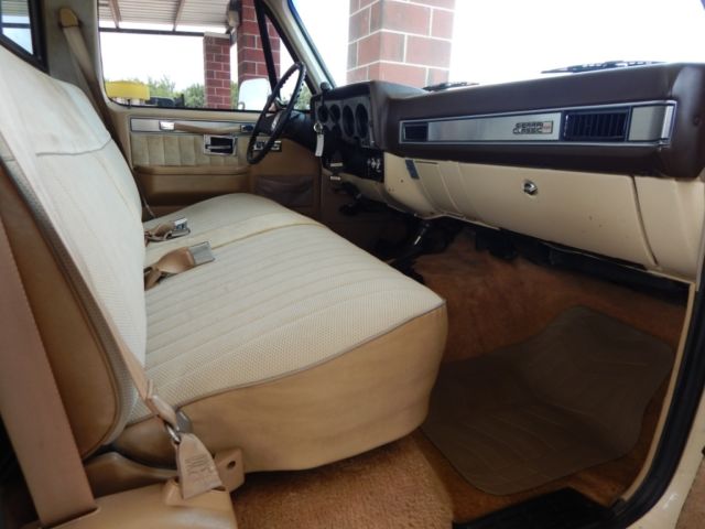 1987 Chevrolet C/K Pickup 2500 Silverado - photo 11
