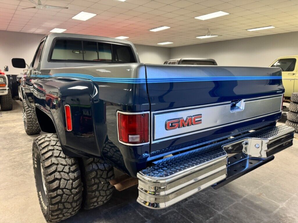 1987 Chevrolet C/K Pickup 3500 Silverado, 4x4 - photo 3