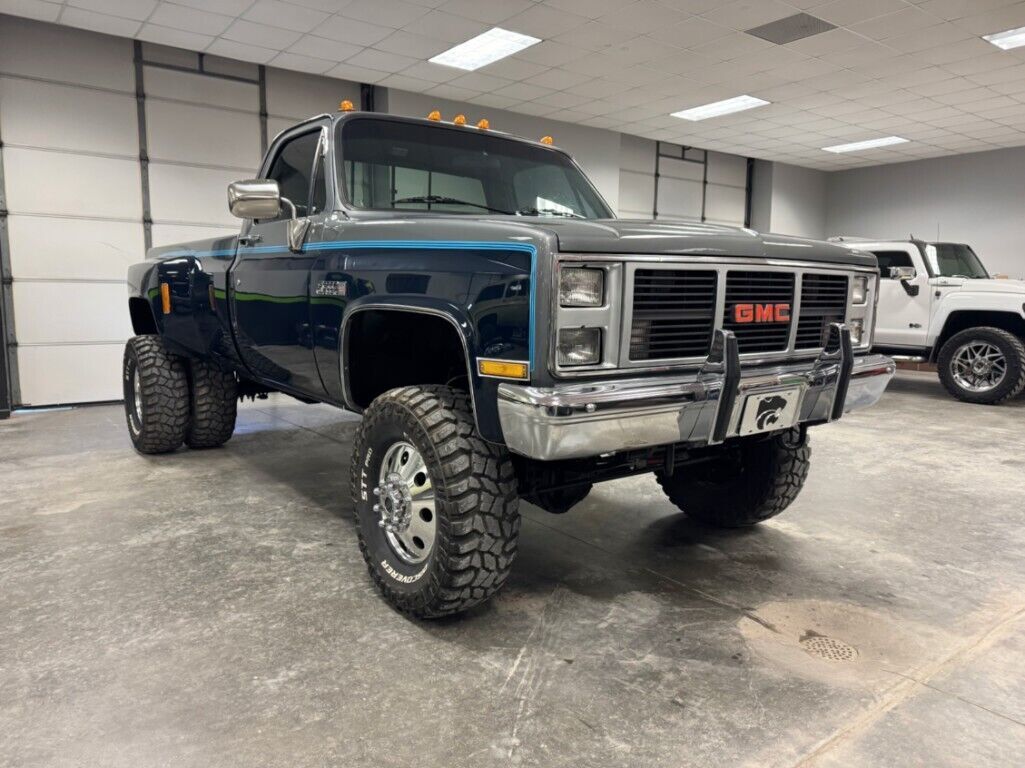 1987 Chevrolet C/K Pickup 3500 Silverado, 4x4 - photo 4