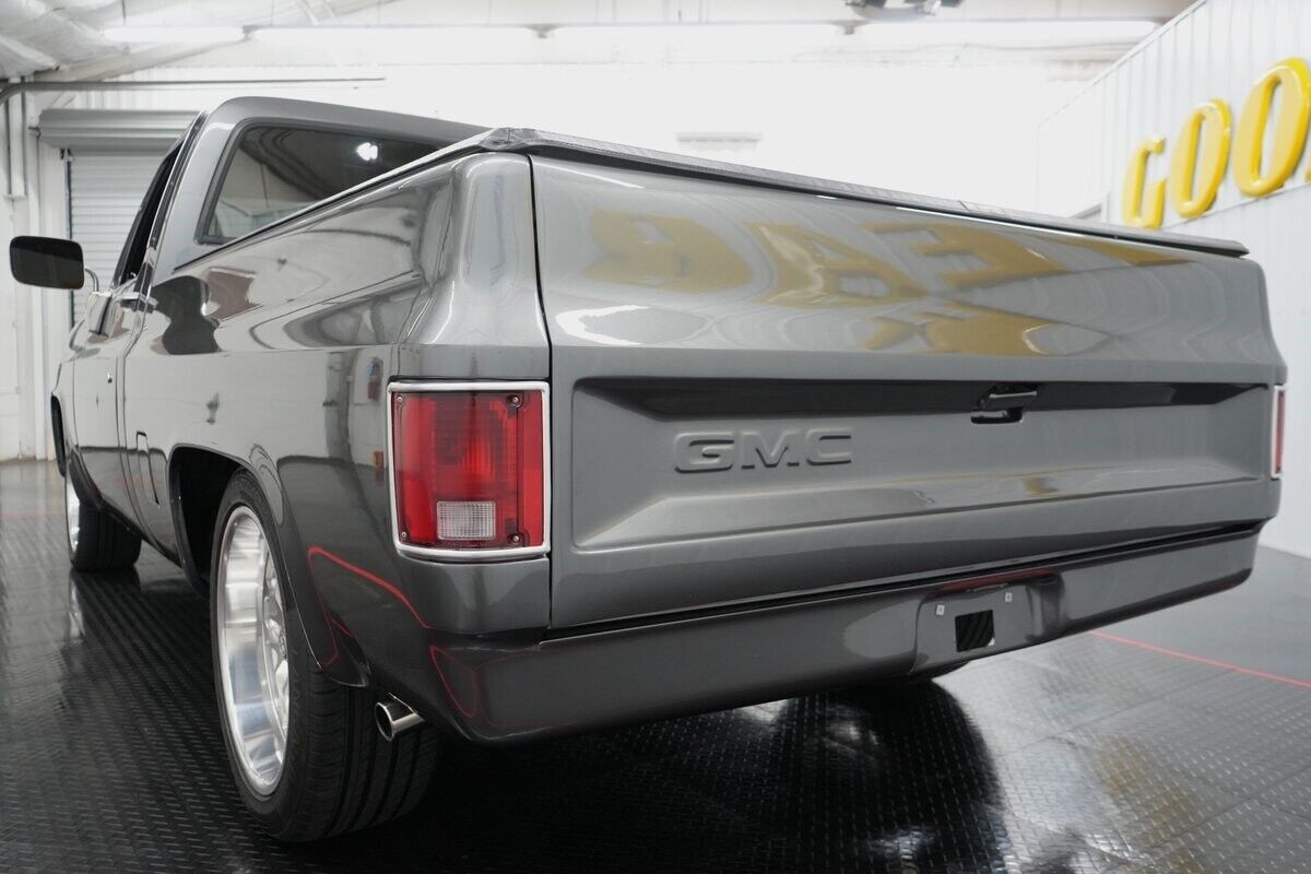1987 GMC R1500 - photo 8