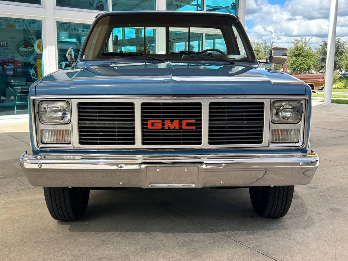 1987 GMC R/V 2500 Series R2500 2dr Standard Cab LB HD - photo 2