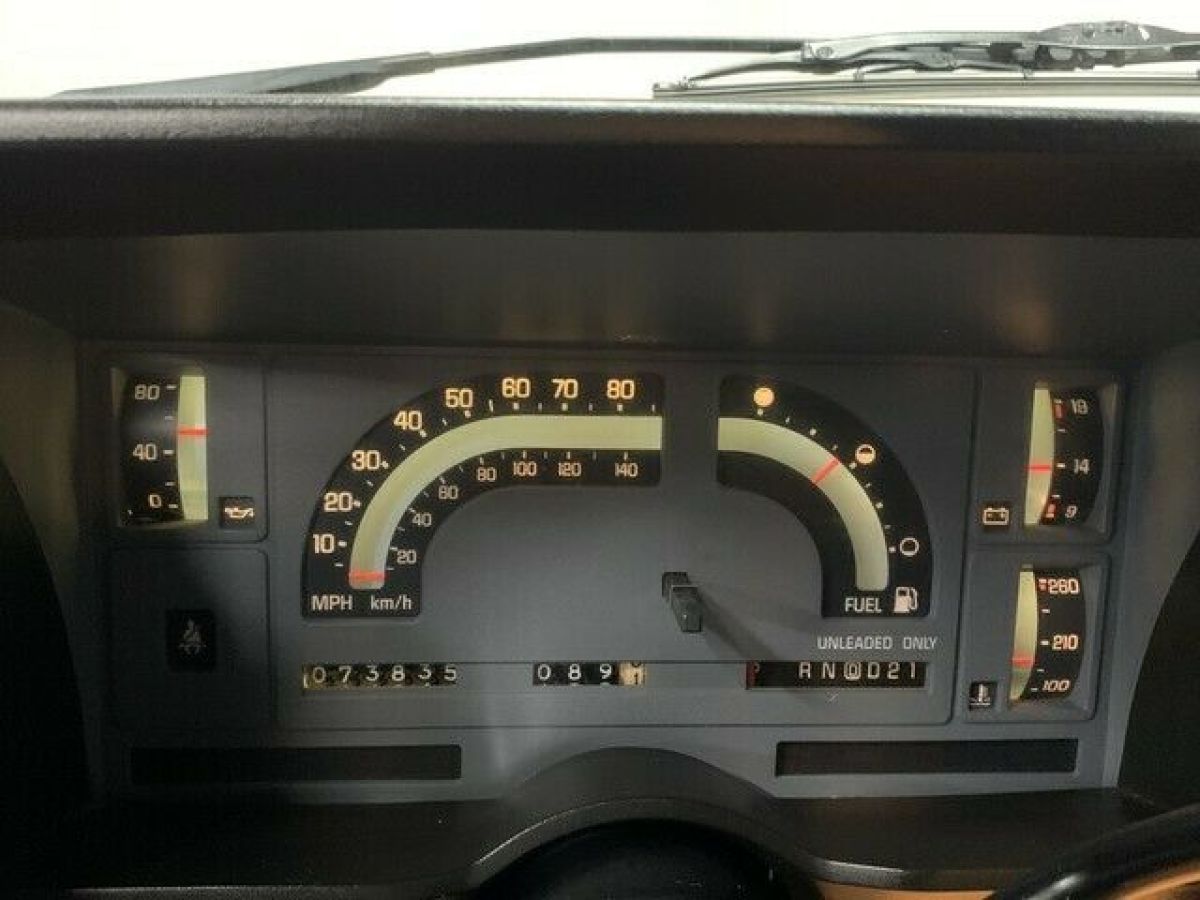 1987 GMC Jimmy 73K Orginal Miles! Beautfiul Truck! - photo 4