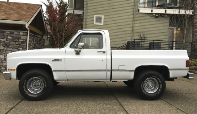 1987 GMC Sierra 1500 4x4 Short Bed 350 feel injected 1987 GMC Sierra 1500 High Sierra