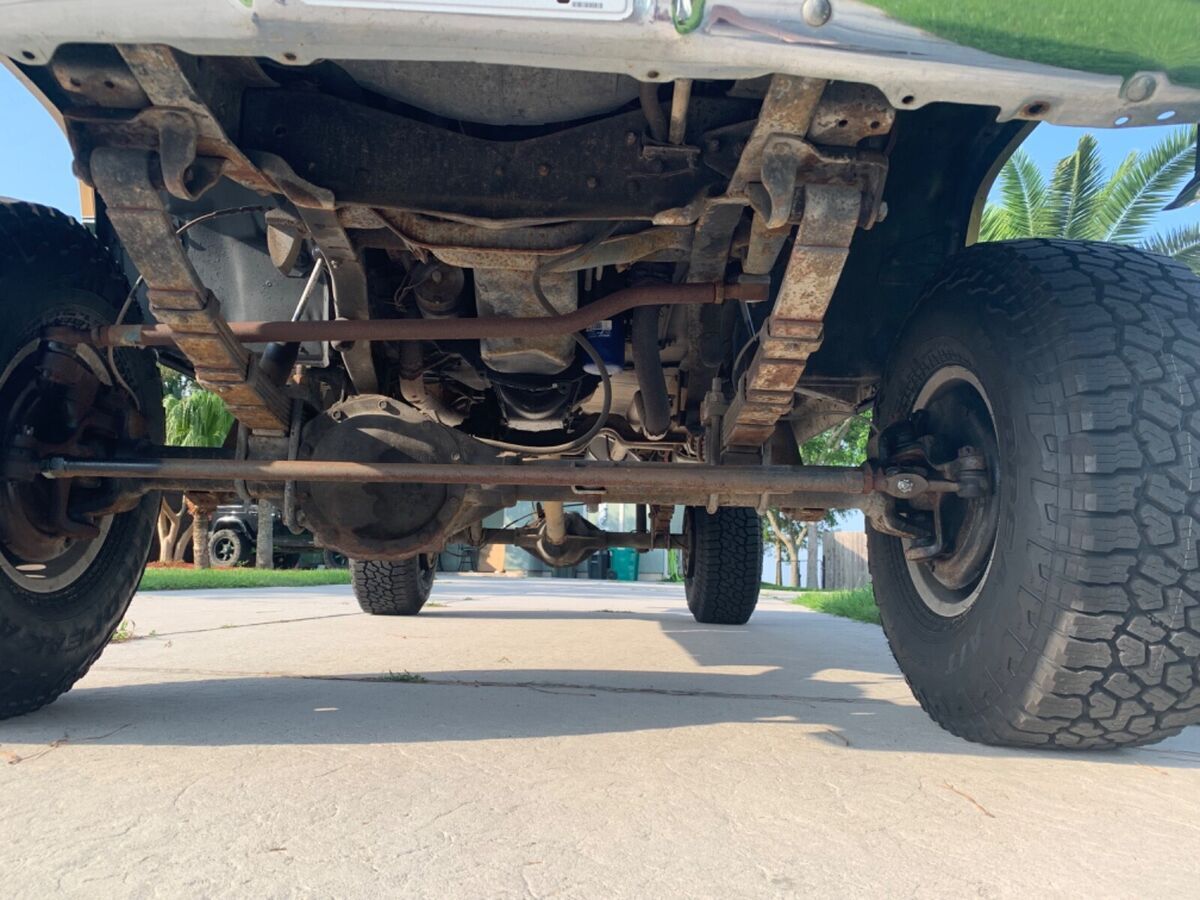 1987 GMC Sierra 2500 V2500 - photo 6