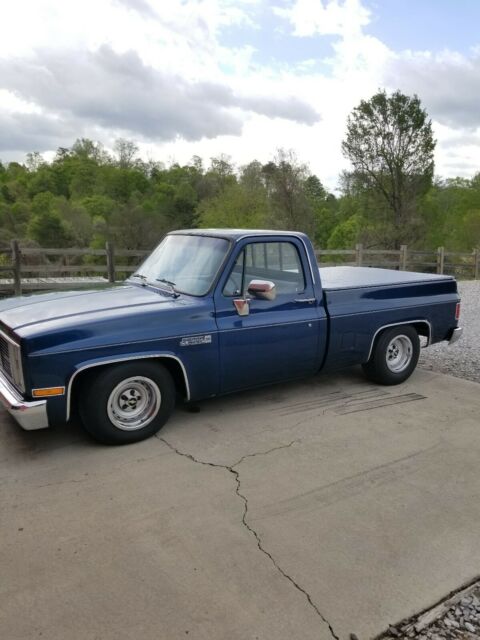 1987 GMC SIERRA C10 FUEL INJECTED, ICE COLD AIR, READY TO CRUISE 1987 GMC Sierra 1500