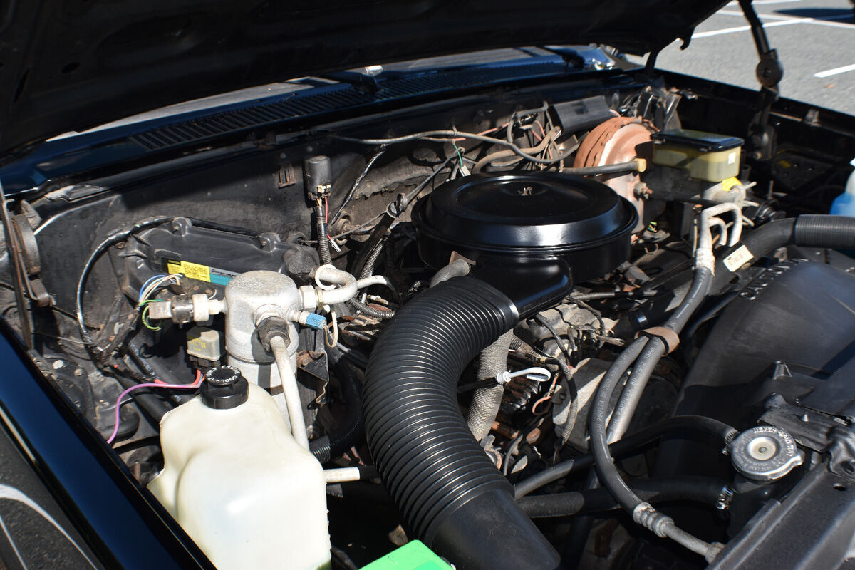 1987 GMC Sierra 1500 Classic 4x4 V8 Low Miles - photo 12