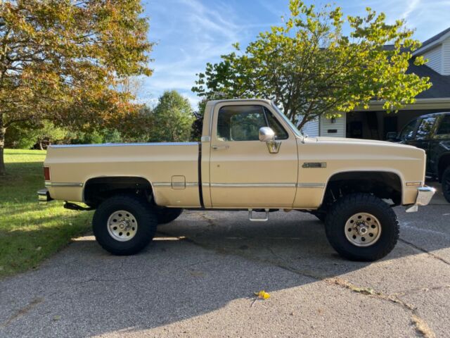 1987 GMC Sierra Classic Shortbed 4x4......Classic Beauty....!!! 1987 GMC Sierra 1500 Sierra Classic Trim Package