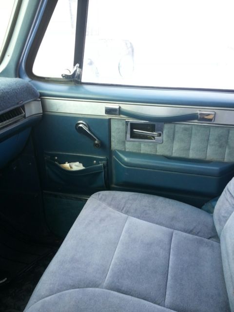 1987 GMC Sierra 2500 - photo 9