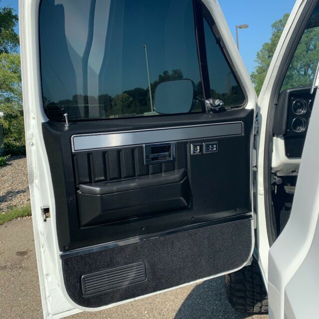 1987 GMC Sierra 1500 V1500 - photo 11