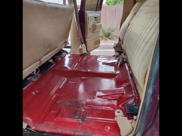 1987 GMC Suburban V15 CONVENTIONAL - photo 12