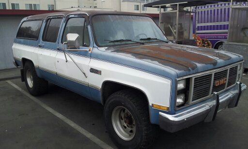 1987 GMC Suburban - photo 4