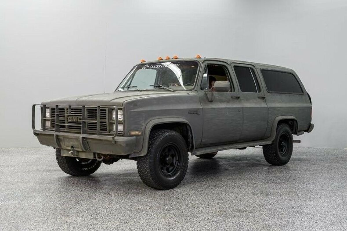 1987 GMC Suburban Sierra 2500 Ducks Unlimited Ed 100725 Miles Matte Army Green S 1987 GMC Suburban Sierra 2500 Ducks Unlimited Ed