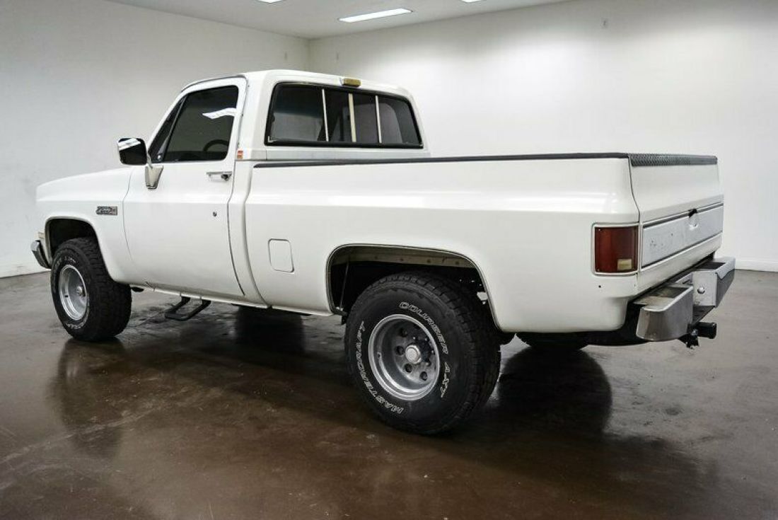 1987 GMC V15 - photo 5