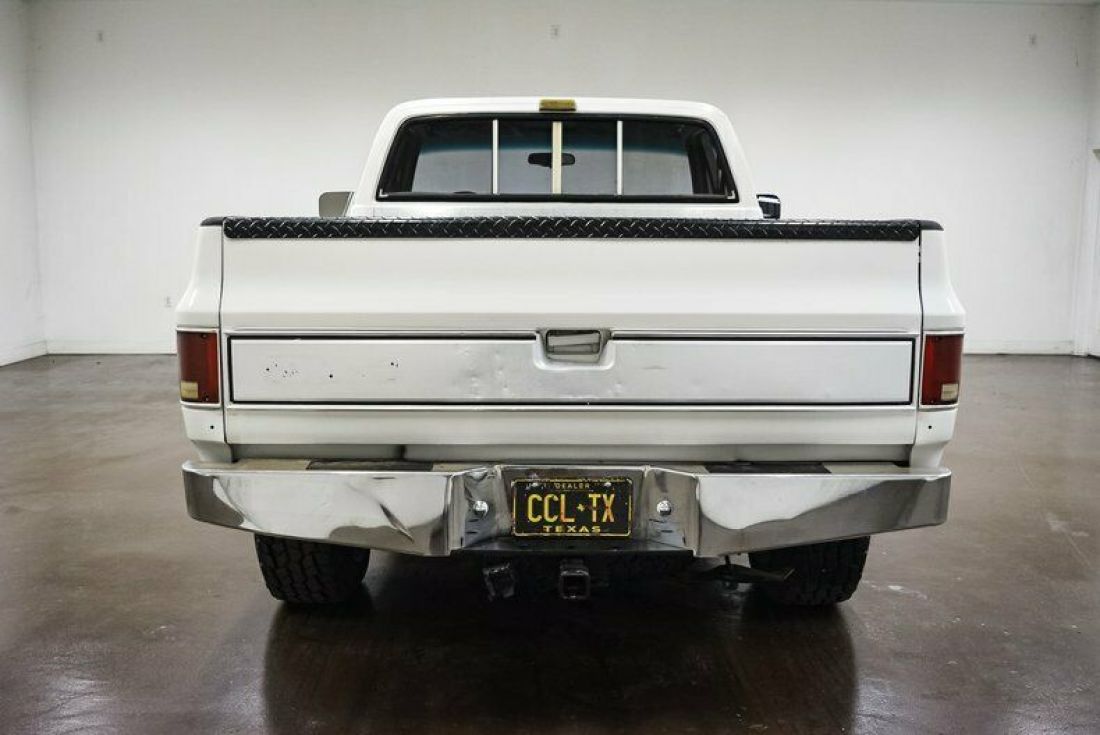 1987 GMC V15 - photo 6