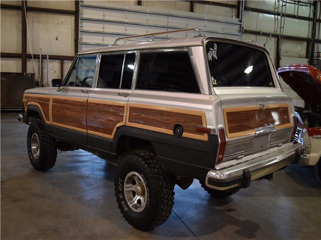 1987 Jeep Wagoneer -- - photo 4
