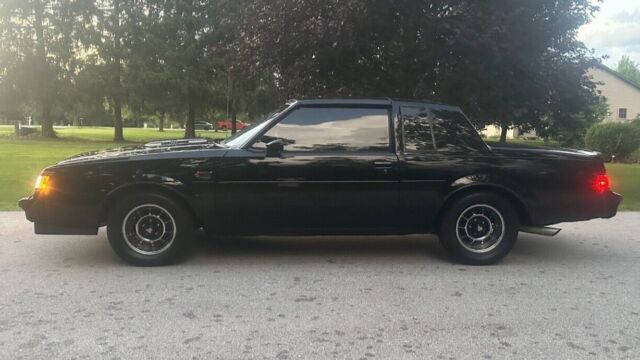 1987 Buick Grand National - photo 2