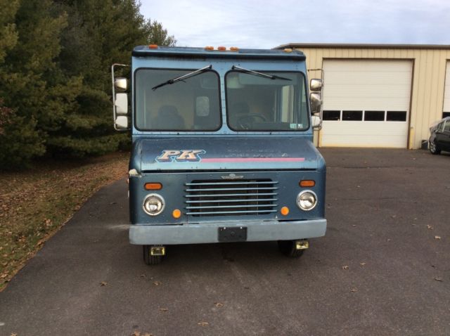 1987 Ford Grumman Van - photo 2